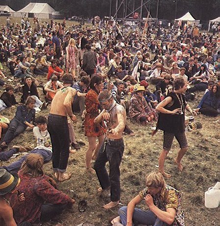http://www.sixtiescity.com/Culture/Images/hippies.jpg