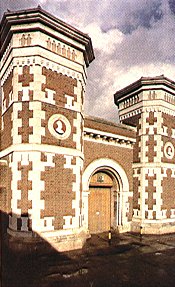 The Scrubs -- Sarah's neighbours