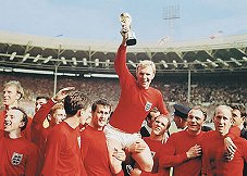 Bobby Moore Online